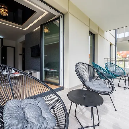 Marina Przy Porcie Nad Niegocinem דירה *